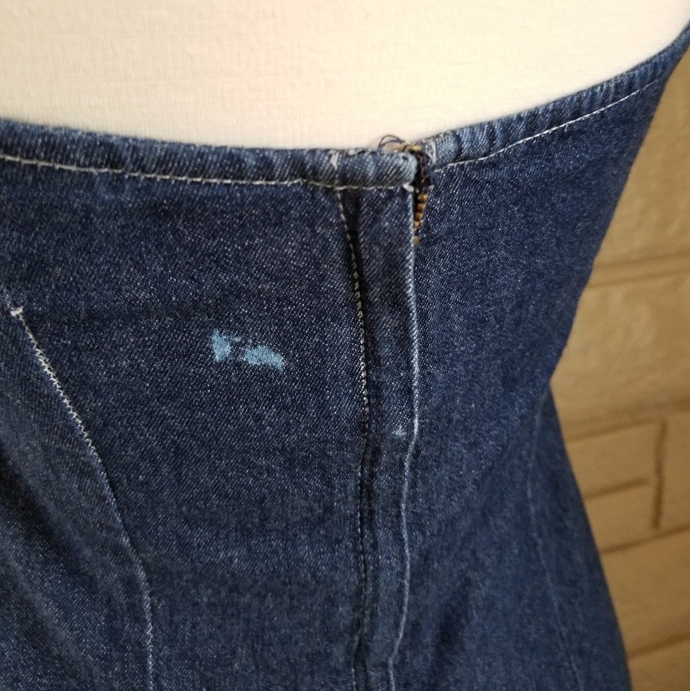 🛑SOLD!🛑 Old Navy Dark Wash Denim Halter Dress - Picture 5 of 6